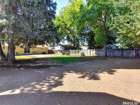 4th image of 8883 Greenhalgh Ln