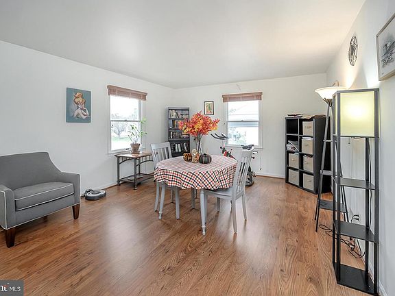 3rd image of 4515 Mary Lee Ave