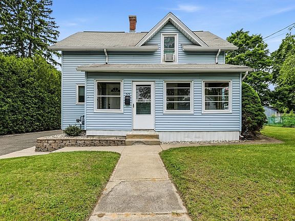 2nd image of 27 Stebbins St