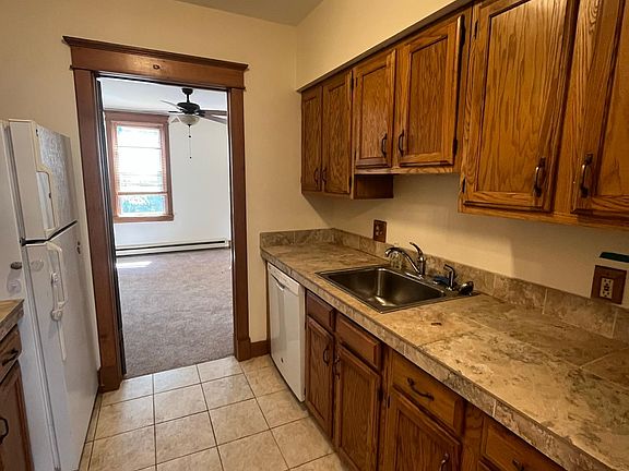 2nd image of 72 Park Ave APT 3