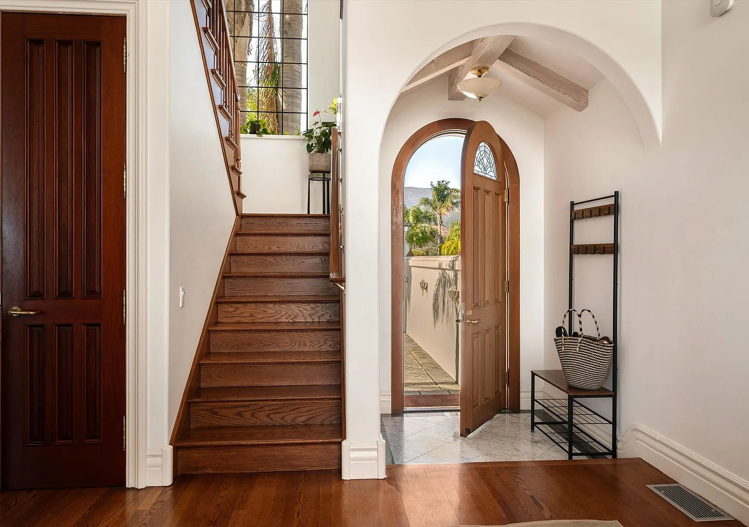 6060 La Goleta — Photo 3
