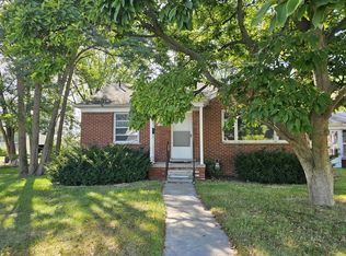 5955 Merriman Rd, Garden City, MI 48135