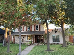 1718 Clarendon Dr, Lewisville, TX 75067