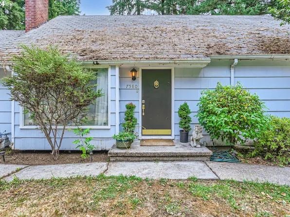 7580 SW Greenwood Dr, Portland, OR 97223