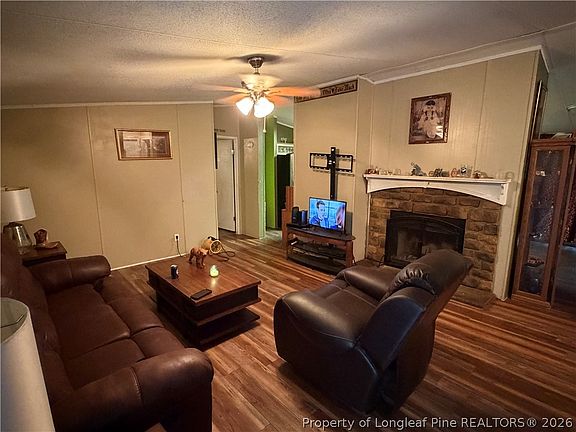 3rd image of 15041 Smith Rd