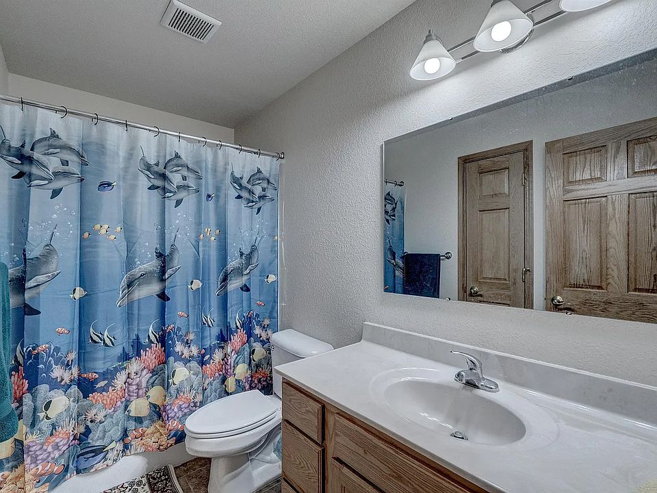 1st image of 222 E Bengal Dr