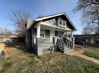 1915 S Overton Ave, Independence, MO 64052