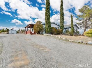 8622 Gobi Rd, Phelan, CA 92371