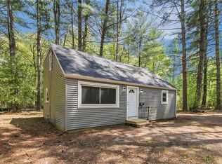 30 Hollywood Ave, Coventry, RI 02816