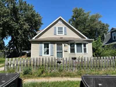 2326 Des Moines St, Des Moines, IA, 50317