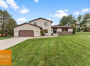 4949 Highwood Cir, Middleton, WI 53562