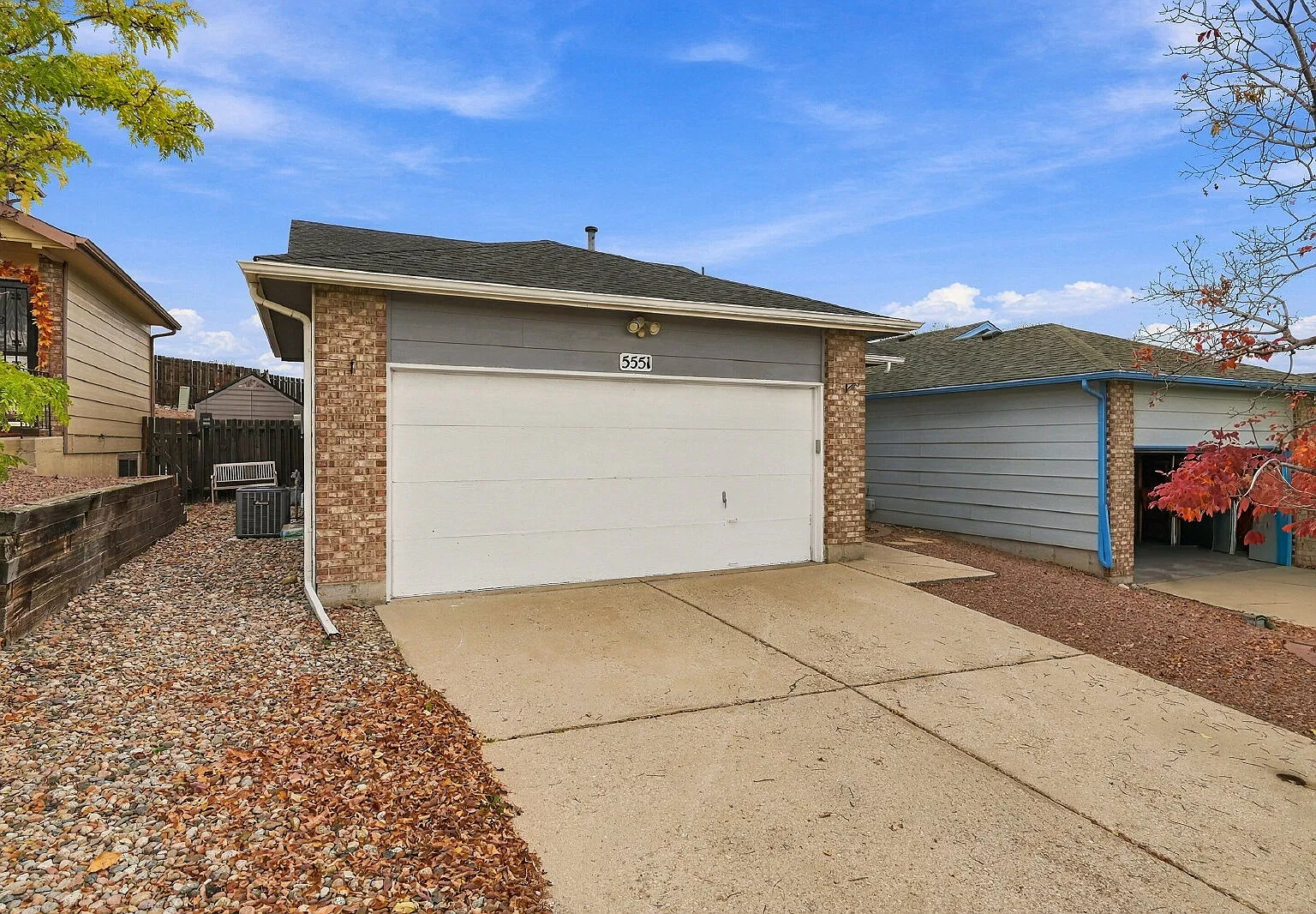 3 bed, 2.0 bath, 1472 sqft, $2,305 — Photo 1