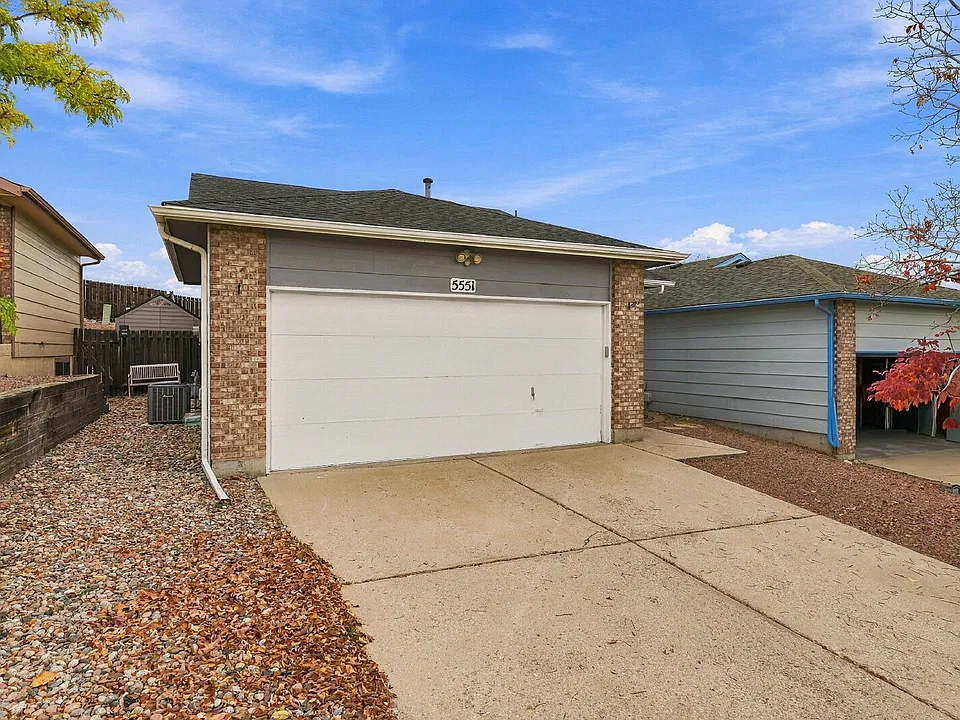 5551 Jennifer Ln