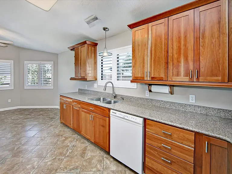 7184 E Pioneer Ln — Photo 10