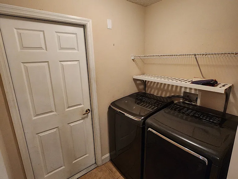 1415 Bent Oaks Blvd — Photo 9