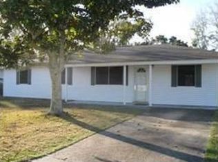 138 Hickory Dr, Ocean Springs, MS 39564