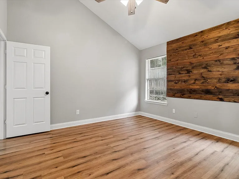 508 Glenn Ln — Photo 12