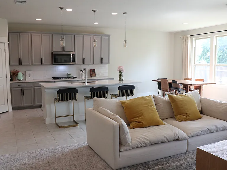 15810 Odair St — Photo 7