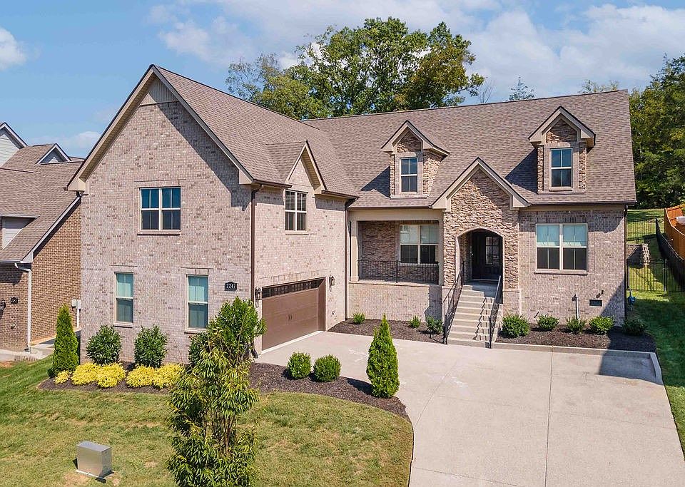 1st image of 2247 Kirkwall Dr