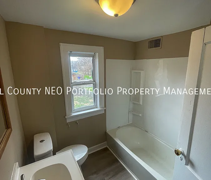 511 Fairfield Ave — Photo 7