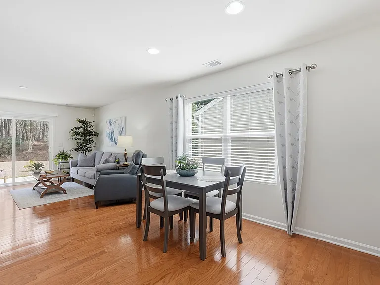 329 Mystic Point Dr — Photo 11