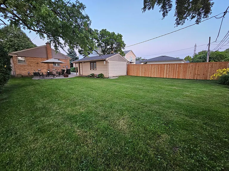 9120 Newcastle Ave — Photo 22