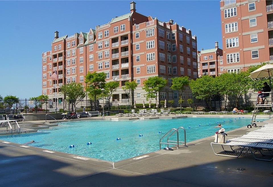 1st image of 50 Oceana Dr W APT 4G