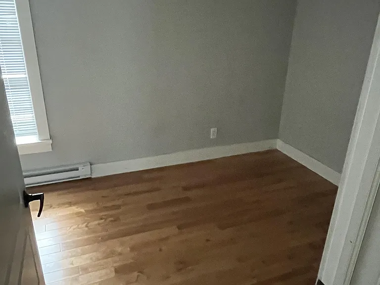 280 W 17th St #25 — Photo 6
