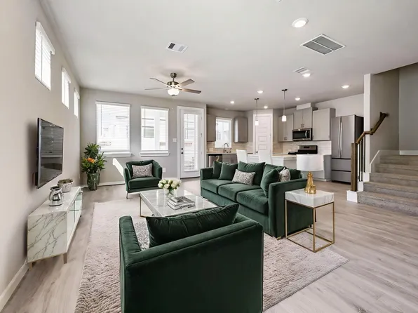 3221 Quiet Sunset Dr, Houston, TX 77080