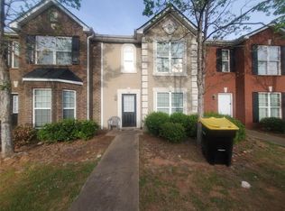 11420 S Grove Dr, Hampton, GA 30228