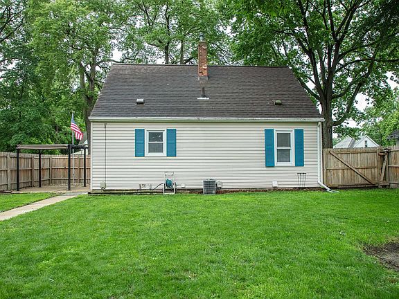 4th image of 523 Archer Ave