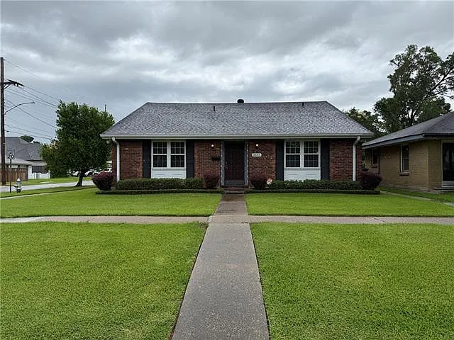 1055 Bonnabel Blvd — Photo 1