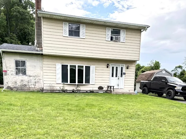 1911-1913 Monkey Hollow Rd, Harveys Lake, PA 18618