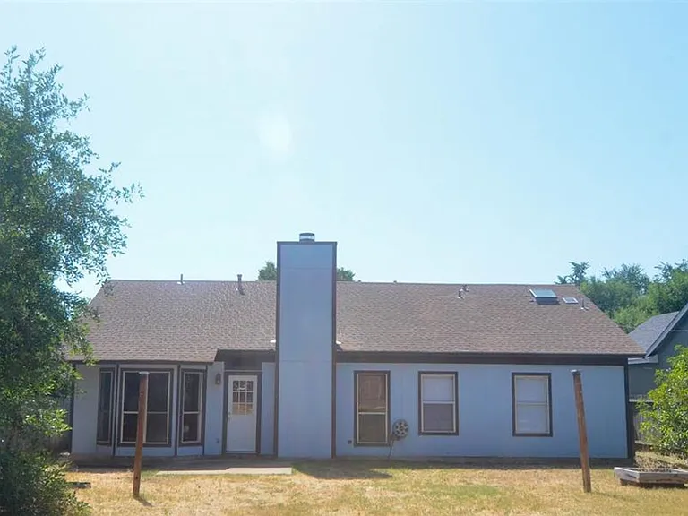 16402 Malden Dr — Photo 26
