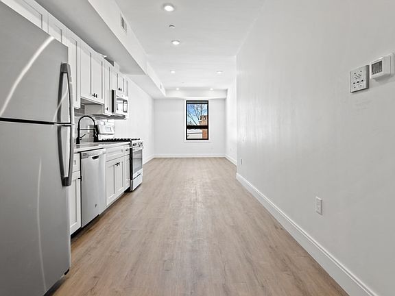 2nd image of 1137 Washington St #7