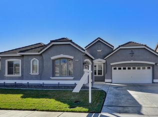 9952 Winkle Cir, Elk Grove, CA 95757
