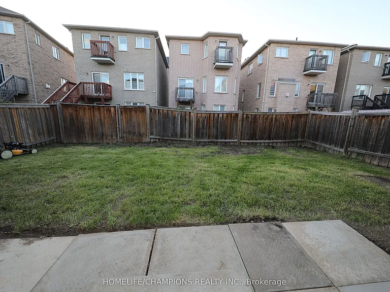 1524 Bruny Ave — Photo 23