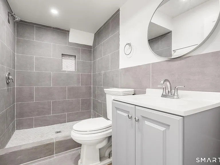 64 Soundview Ave #2 — Photo 20