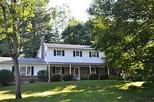 1st image of 70 Appletree Ln