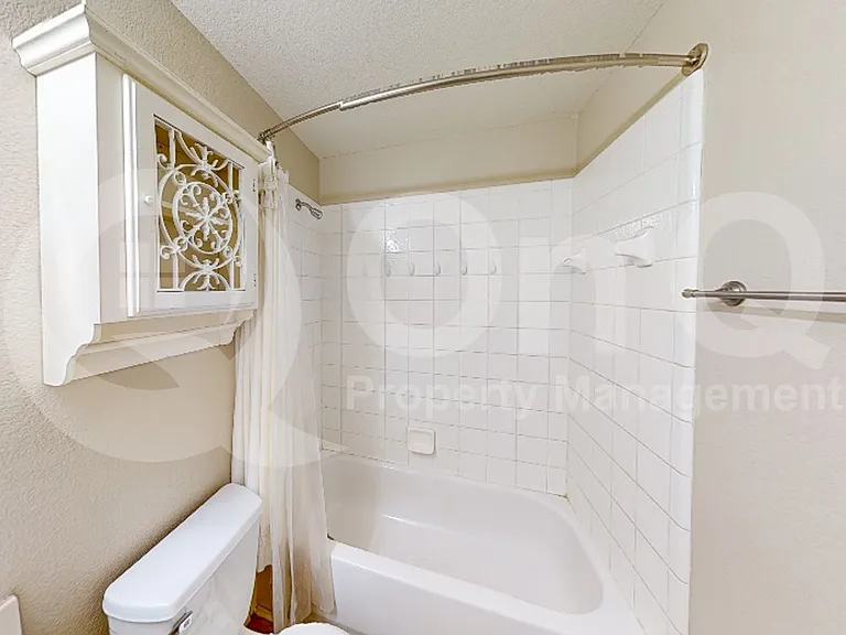 10301 Waterbury Dr — Photo 17