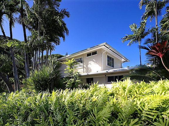 Second story guest house
