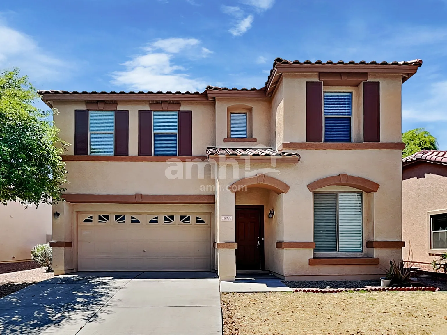 4 bed, 2.5 bath, 2380 sqft, $2,260 — Photo 1