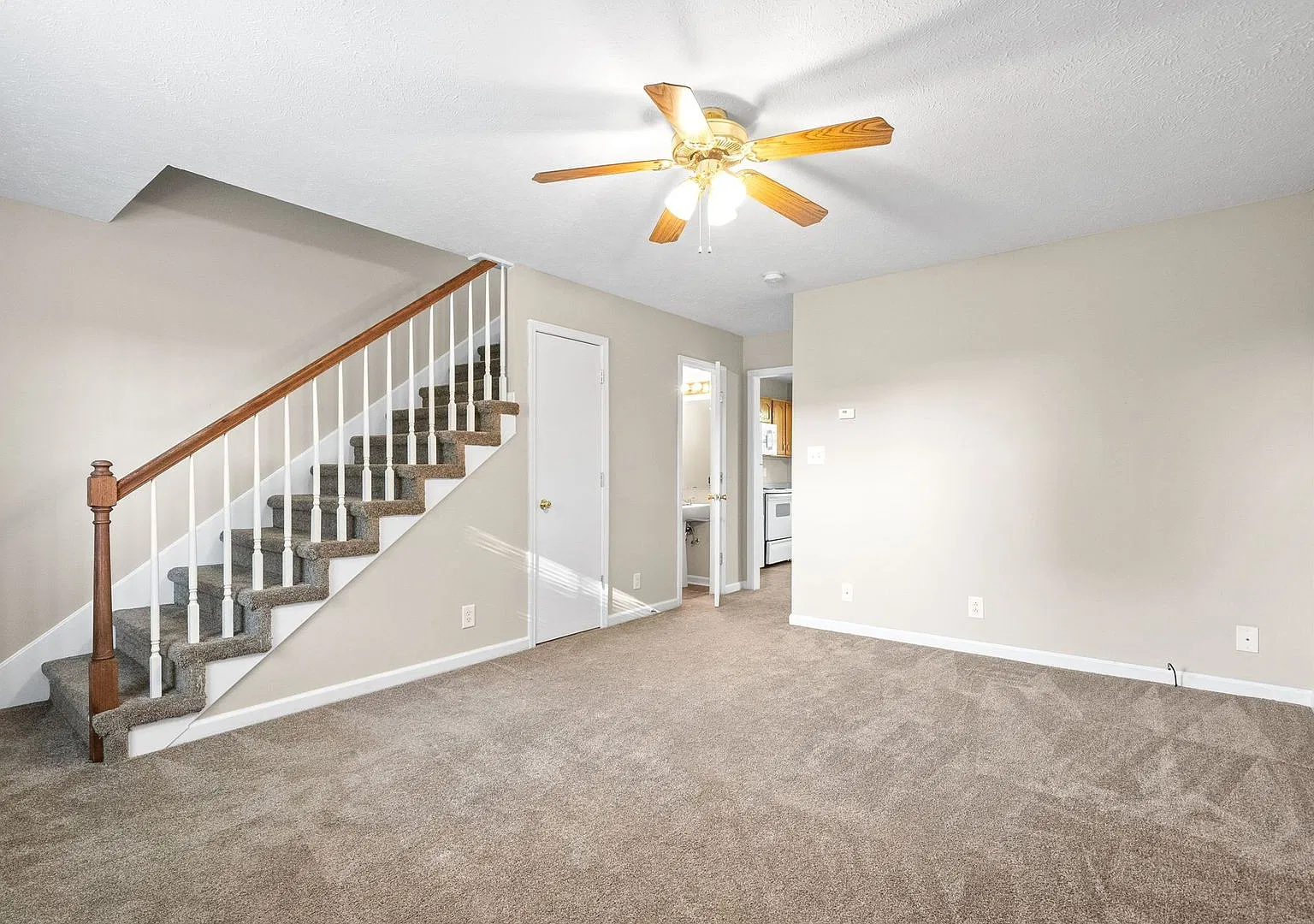 Jockey Drive - 3830 — Photo 3