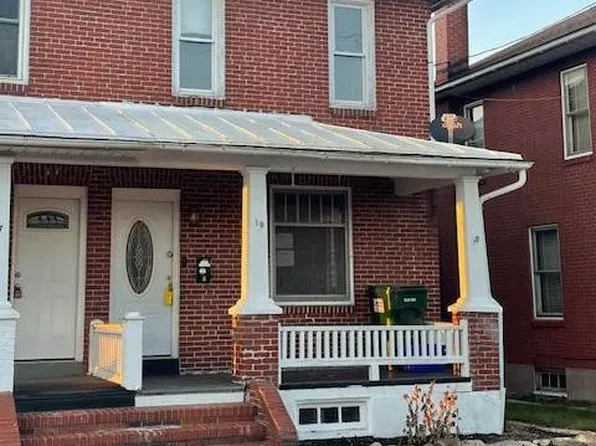 19 E Locust St, Fleetwood, PA 19522