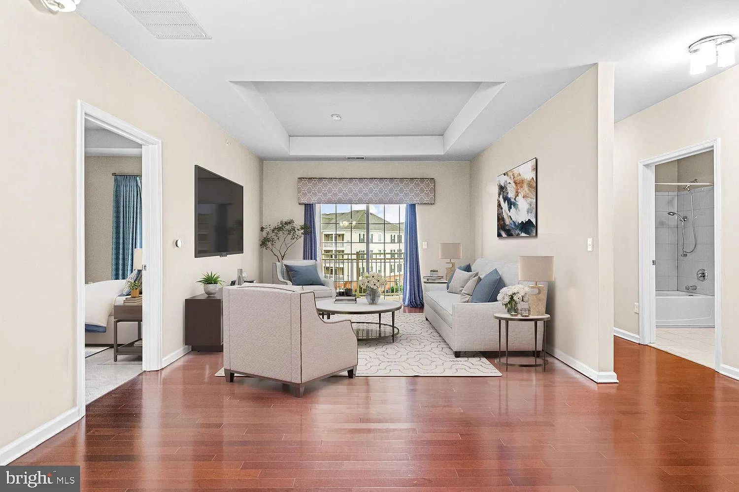 2 bed, 2.0 bath, 1215 sqft, $2,795 — Photo 3