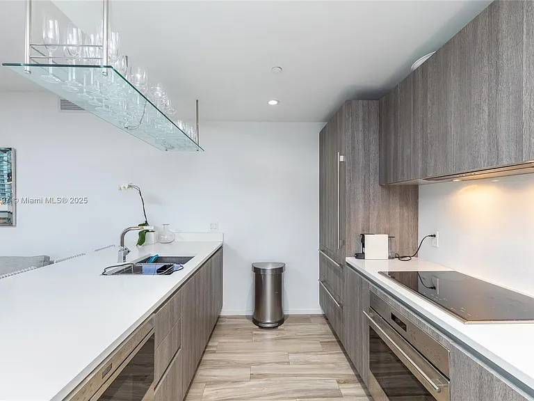 801 S Miami Ave #1704 — Photo 1