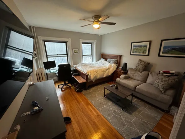 1091 Boylston St, Boston, MA