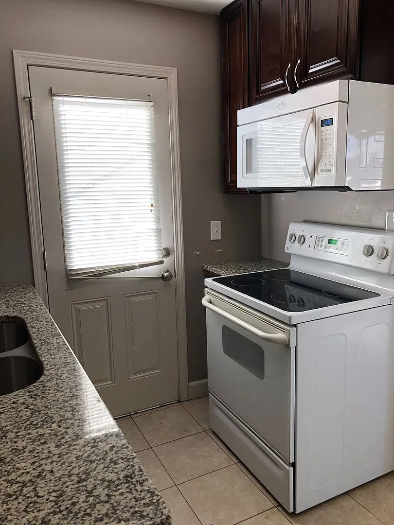4819 South Street — Photo 3