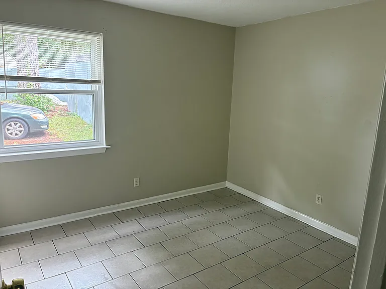 7 Oak Forest Ln — Photo 4