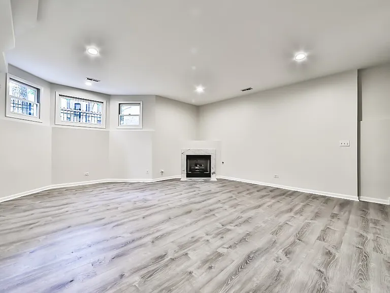 3230 N Seminary Ave #1 — Photo 10